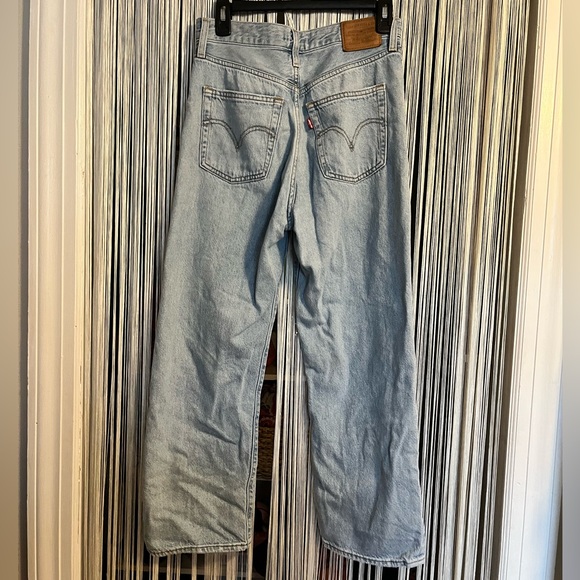 Levi’s Ribcage Straight Leg Jeans - Picture 3 of 5